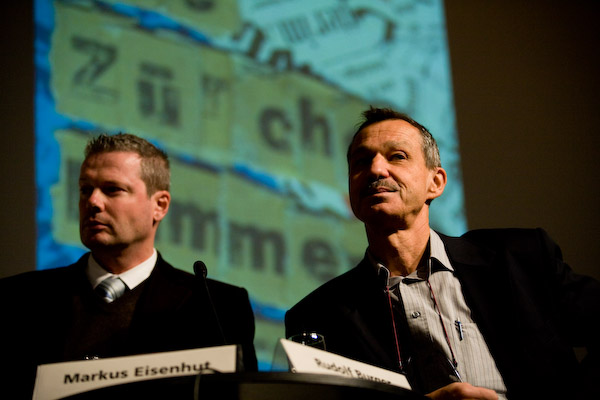 Markus Eisenhut, Co-Chefredaktor >, und Rudolf Burger, Vize-Chefredaktor >, am 17. Berner Medientag im Kornhausforum Bern zum Thema >. (C) Daniel Bernet